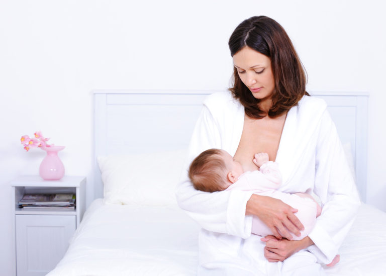 The Benefits of Breastfeeding for Baby and Mothers